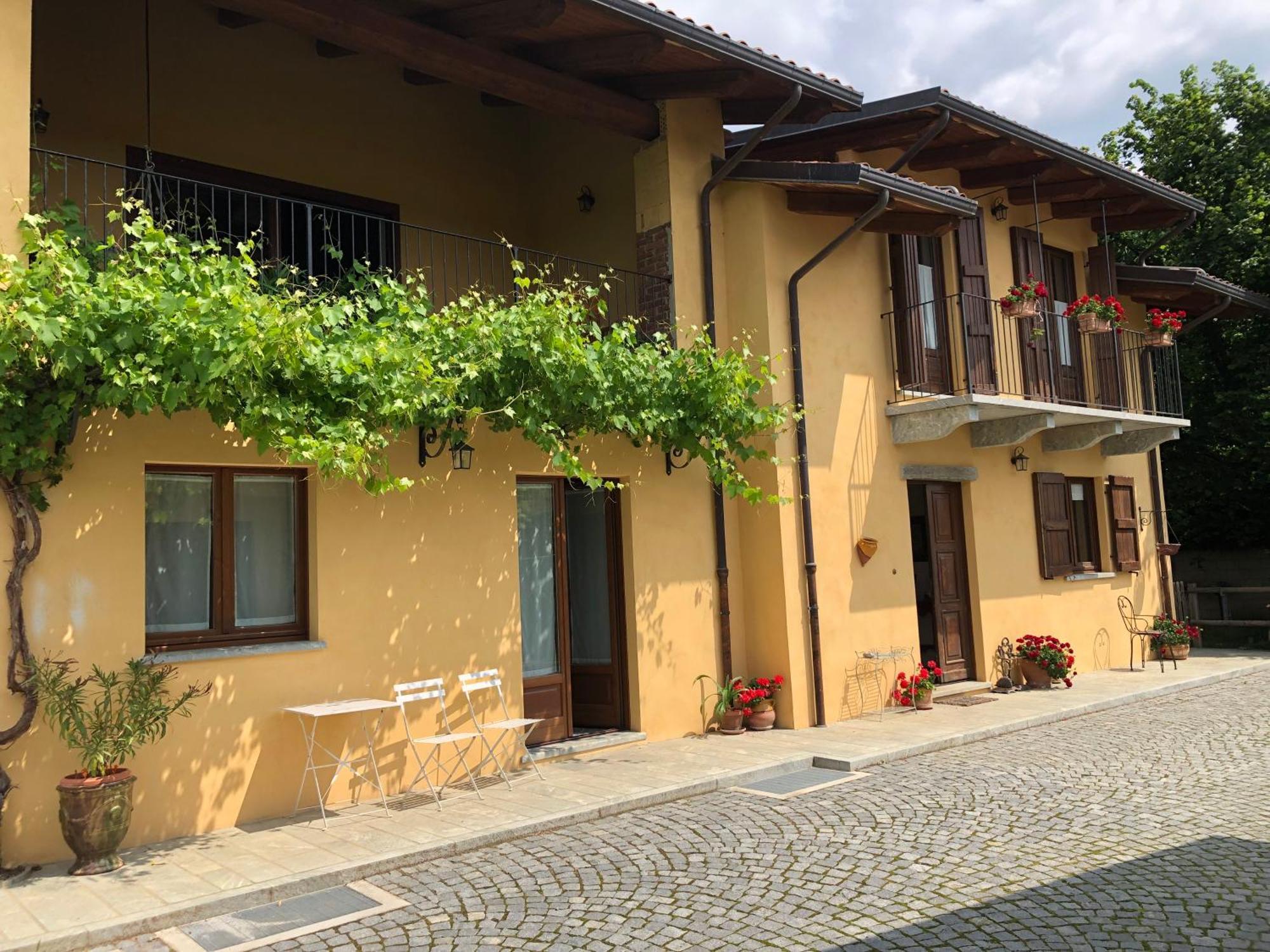 La Bonauda Hotel Valperga Exterior photo